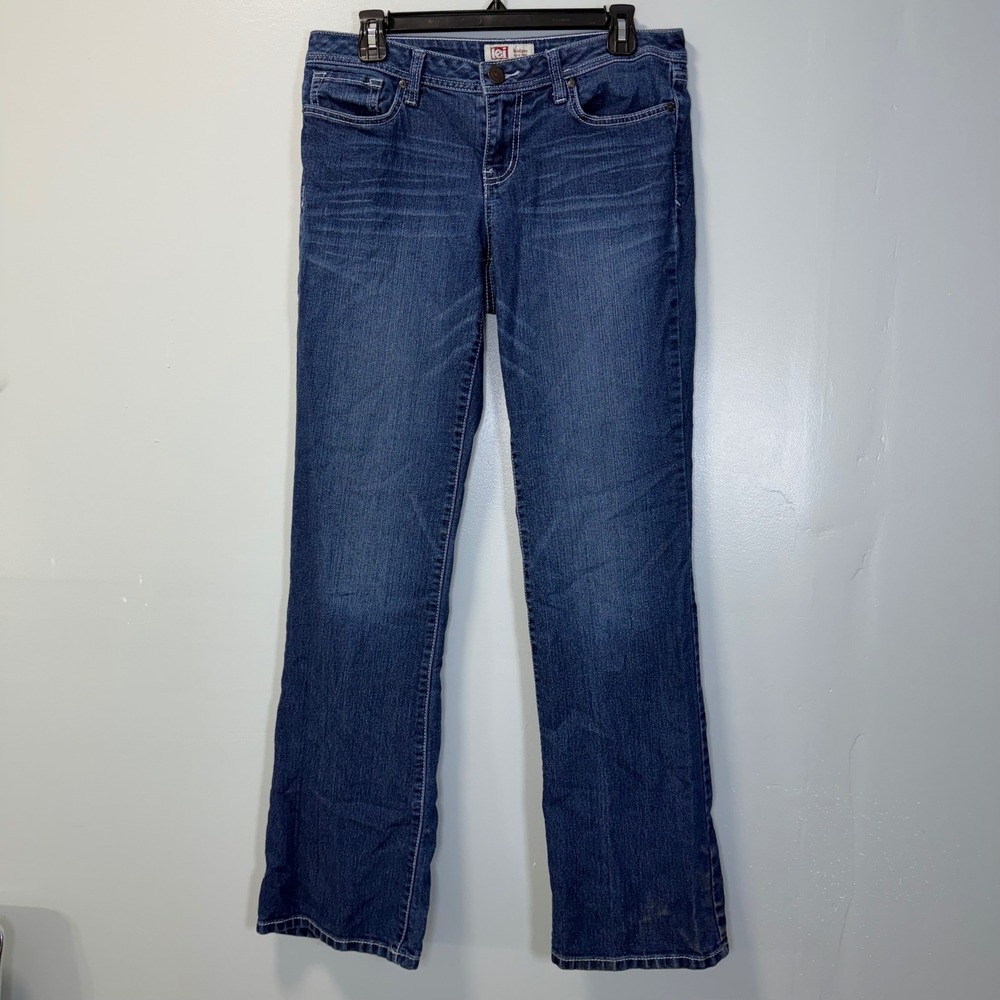 LEI Bridget Curvy Bootcut Jeans Blue Denim Embroidered Flap Pocket Size 11 Long